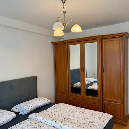 Apartamento Prostorny 2kk S Balkonem A Vanou,blizkost Centra *